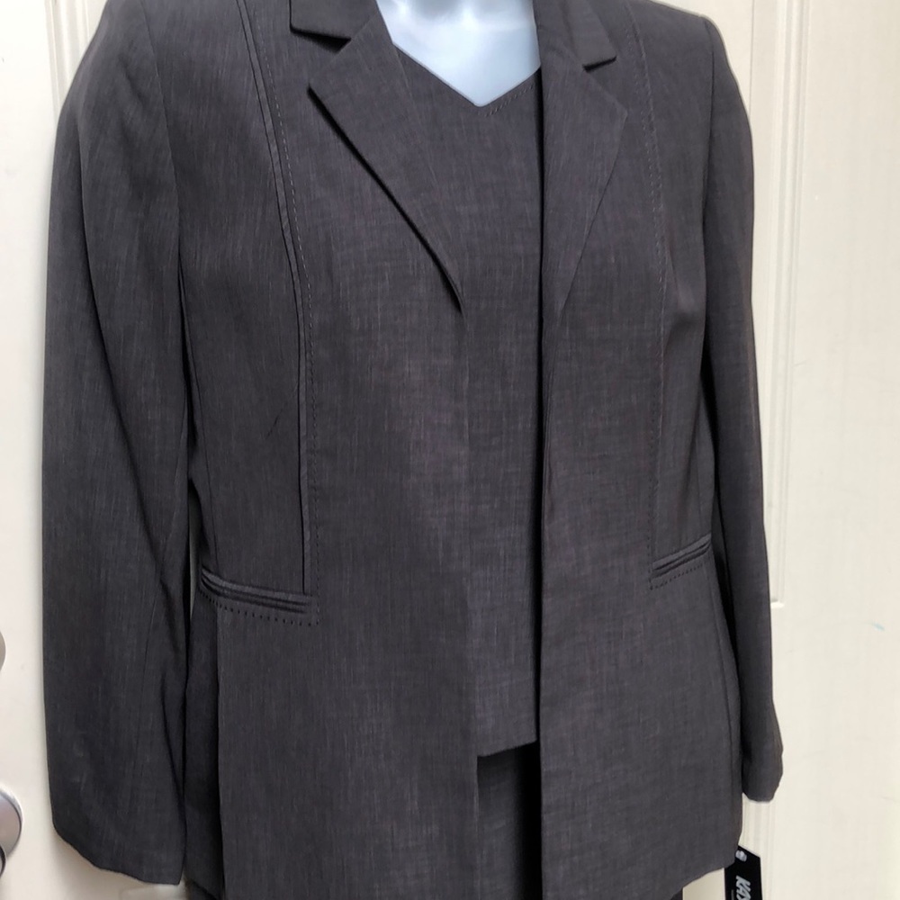 Kasper 3 piece suit - Picture 2 of 15